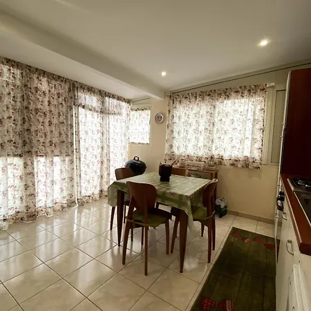 Attico Amelia Soverato Con Terrazzo E Barbecue *