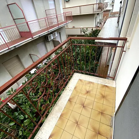 Attico Amelia Soverato Con Terrazzo E Barbecue